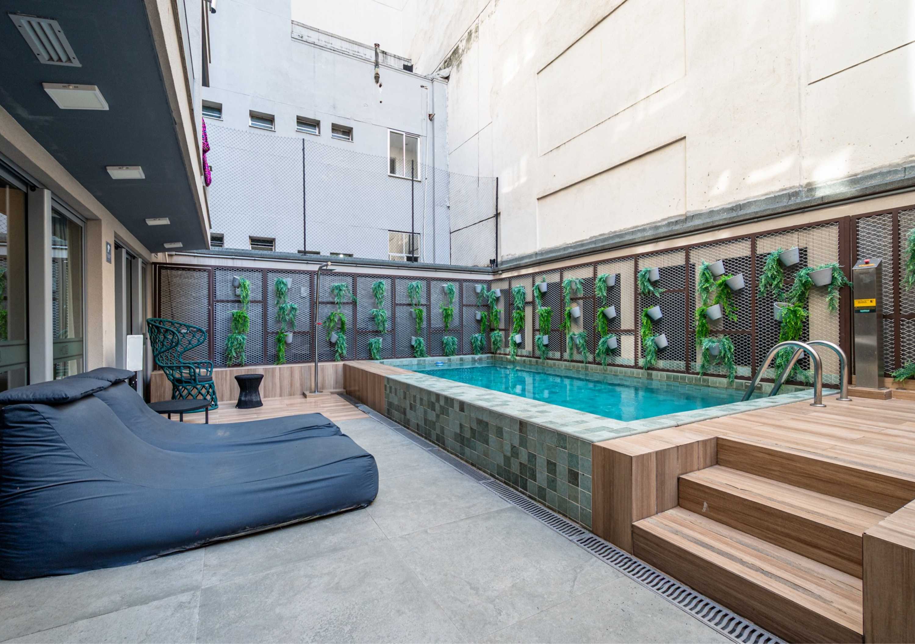 Rio Center Studio: Pool, Gym, Fast Internet — Rio de Janeiro, Rio de Janeiro — vacation rental