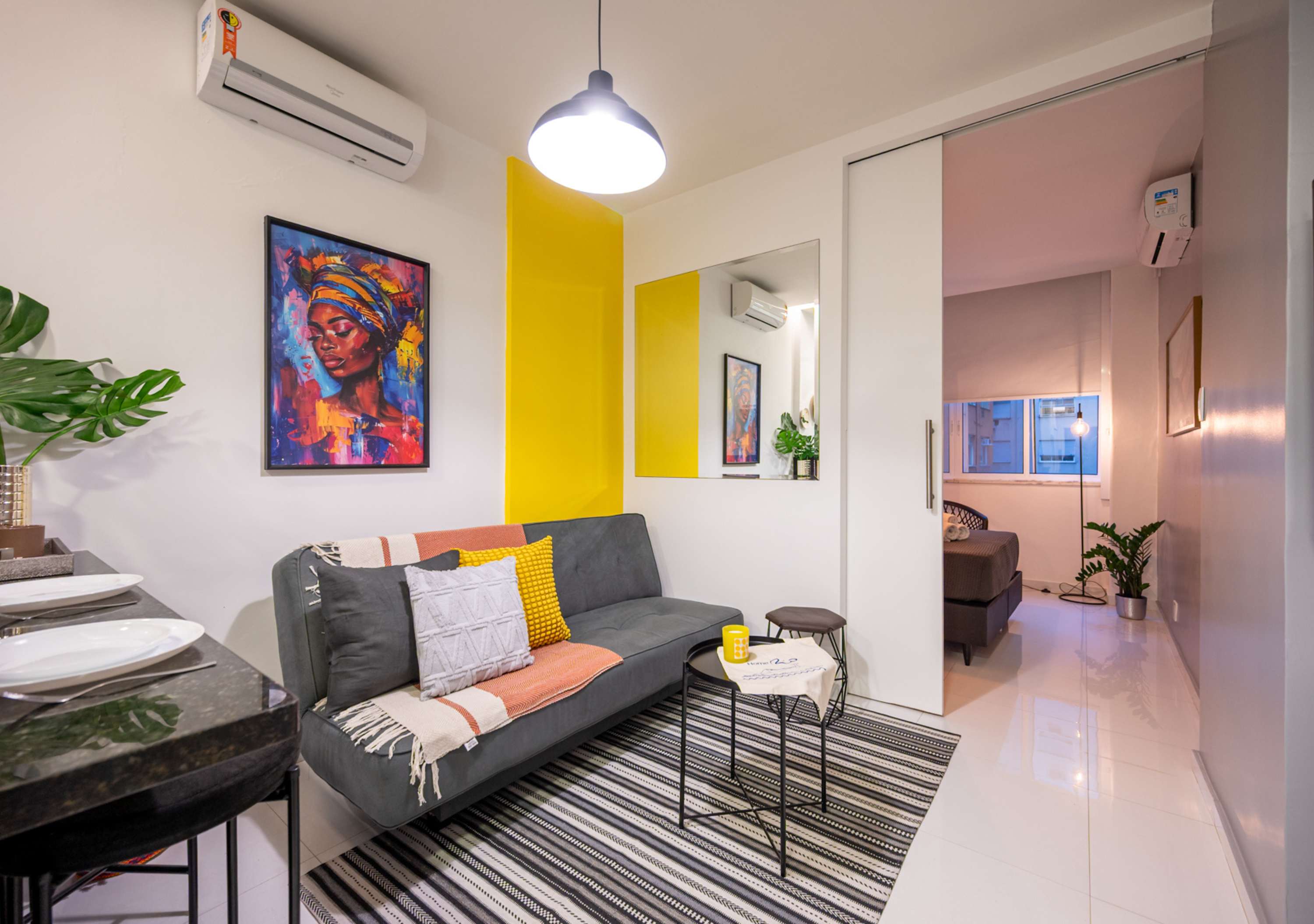 Studio steps to Copacabana beach, posto 6 — Rio de Janeiro, Rio de Janeiro — vacation rental