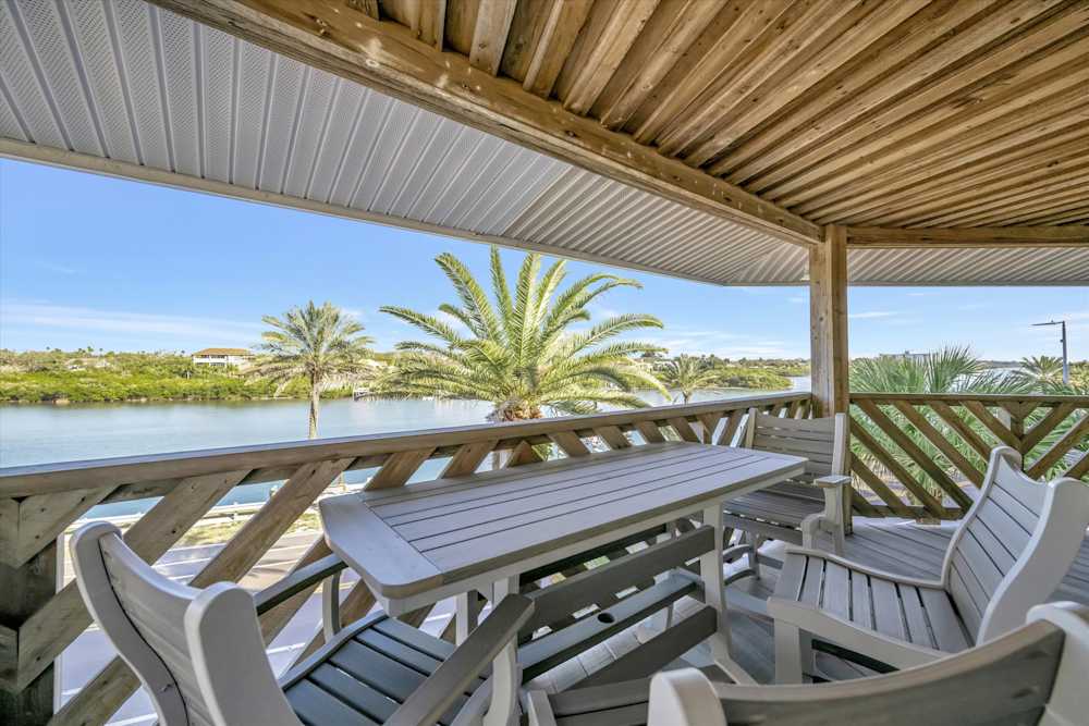 Spacious outdoor dining table with bay views
