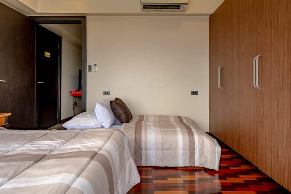 1BR · Aeon Towers