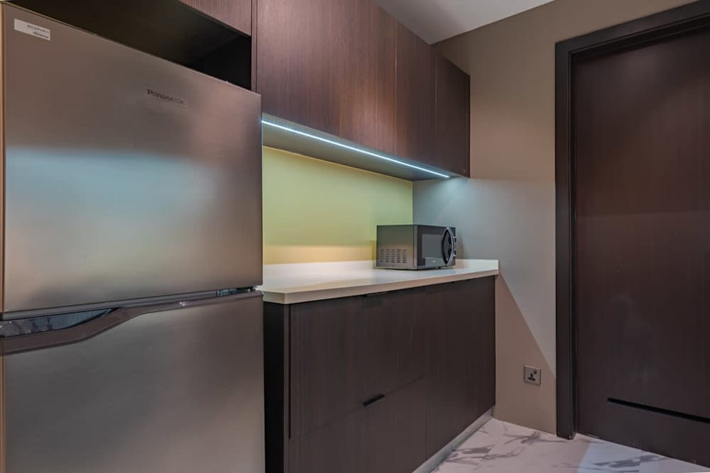 1BR · Aeon Towers