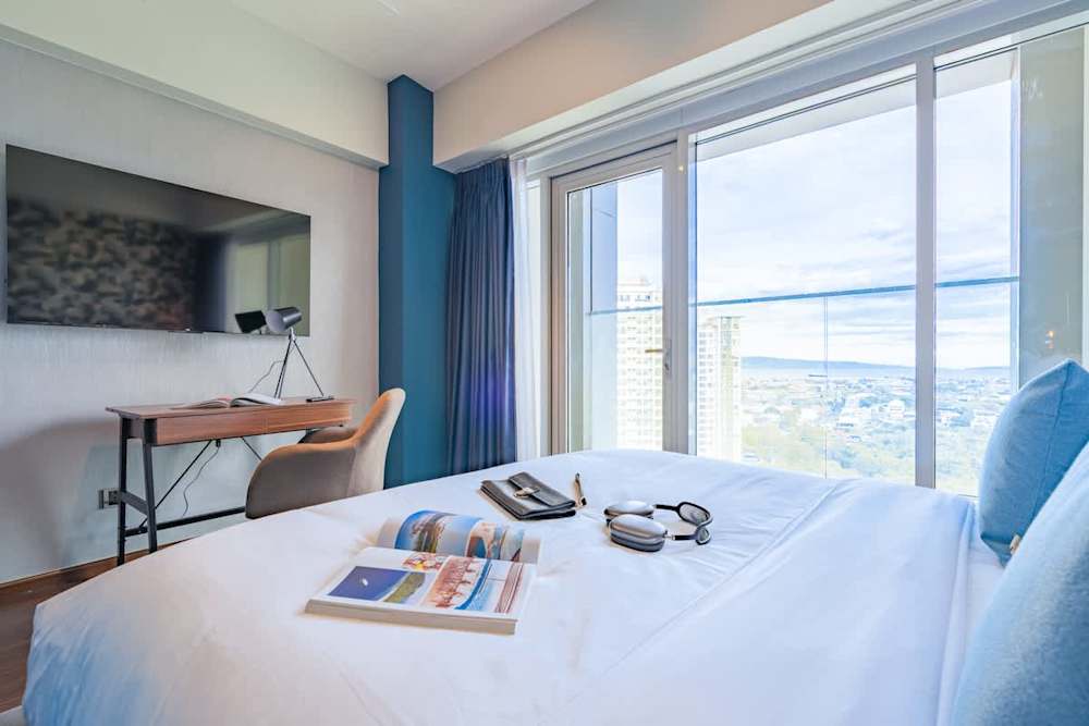 1BR · Aeon Towers