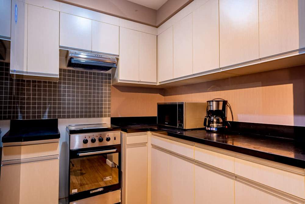2BR · Abreeza