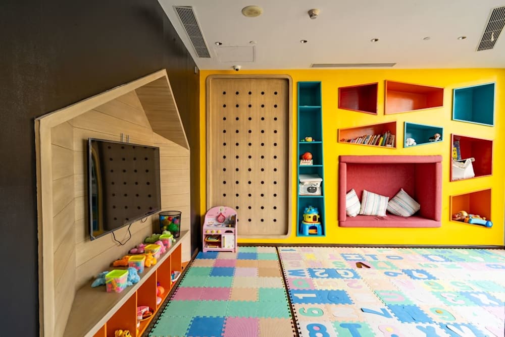 1BR · Aeon Towers