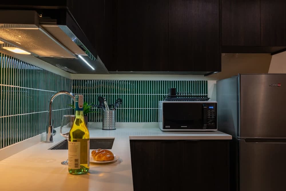 1BR · Aeon Towers