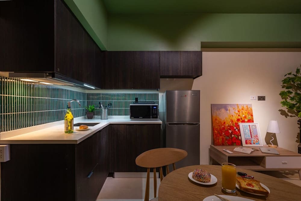 1BR · Aeon Towers