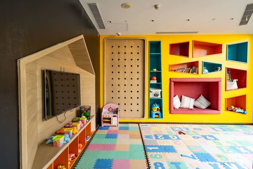 2BR · Aeon Towers