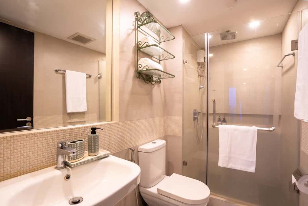 2BR · Aeon Towers