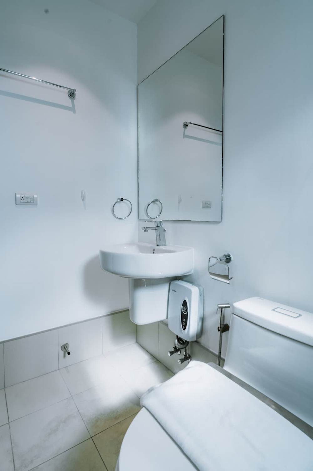 2BR · Abreeza