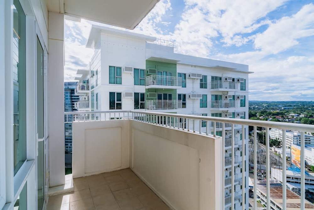 2BR · Abreeza