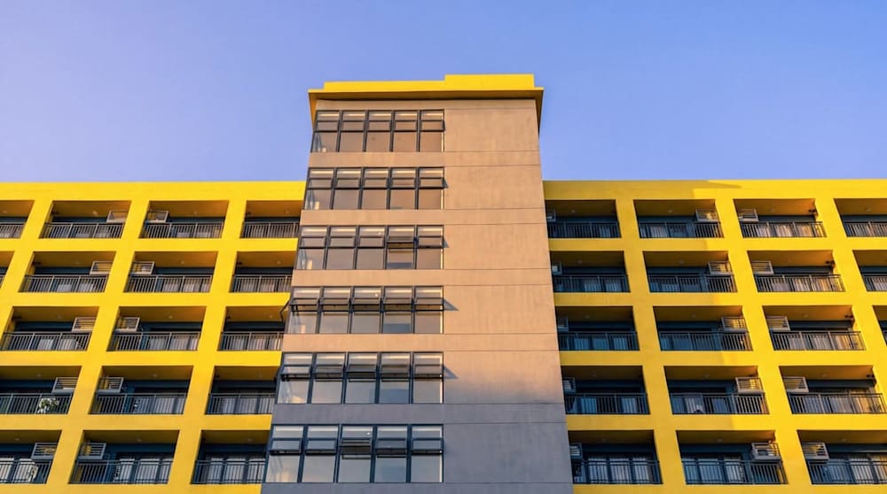 1BR · Amani Grand