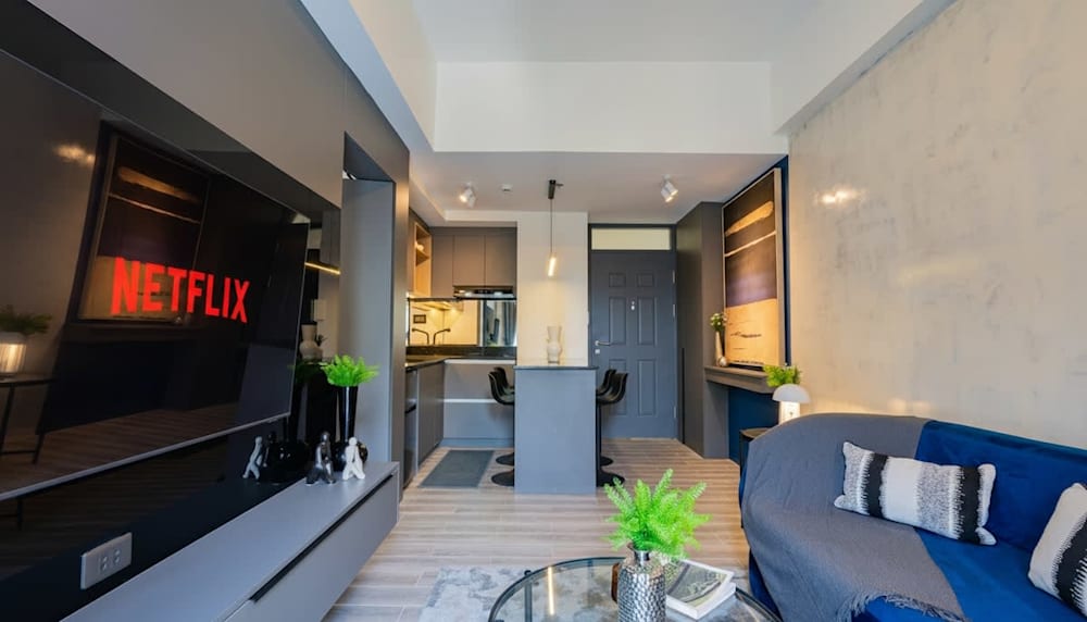 1BR · Amani Grand