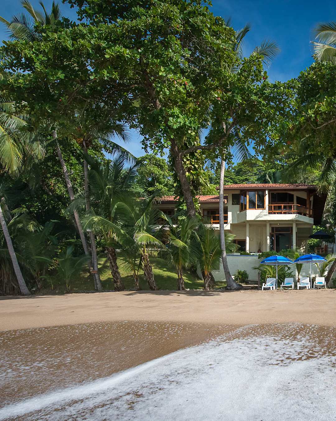Luxury villa listed with Smiling House