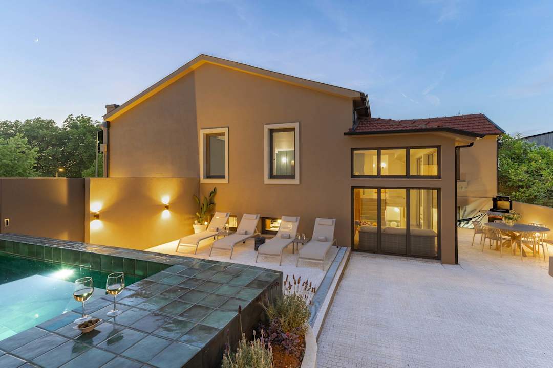 Canopy House — 1 von 4