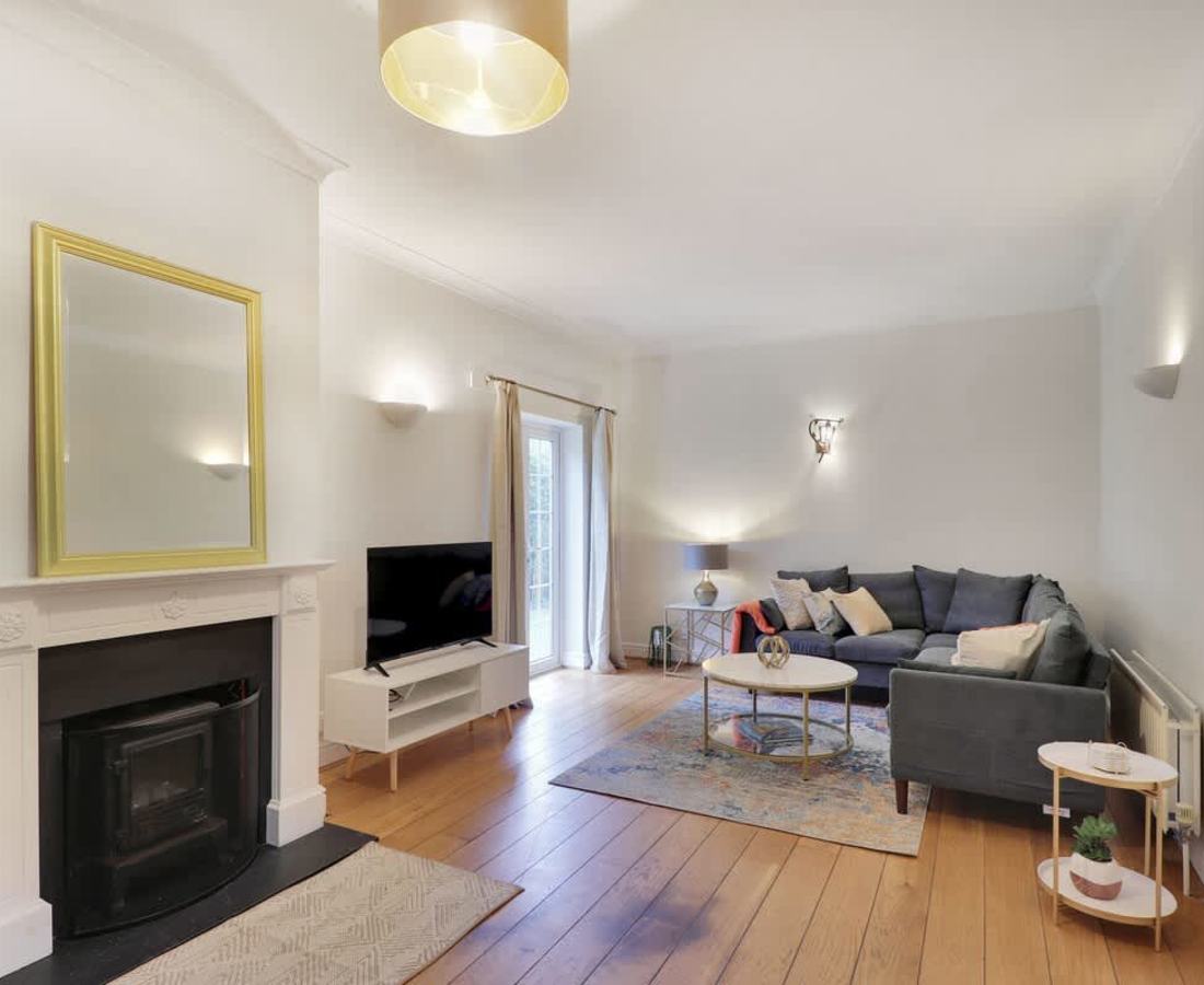 House in Tunbridge Wells: Central Tunbridge Wells · Stylish & Spacious for 10