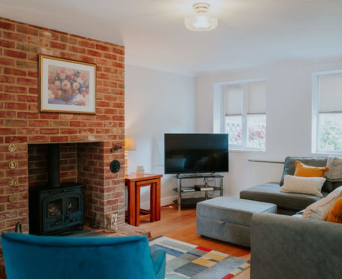 House in Headcorn: 3 Bed Home with Beautiful Garden