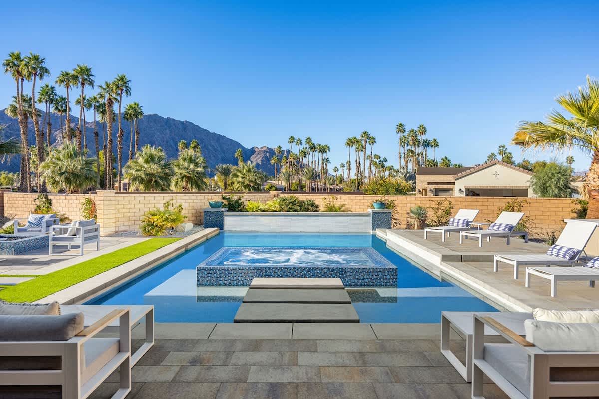 Poolside Paradise | Fire Pit & Golf Next Door