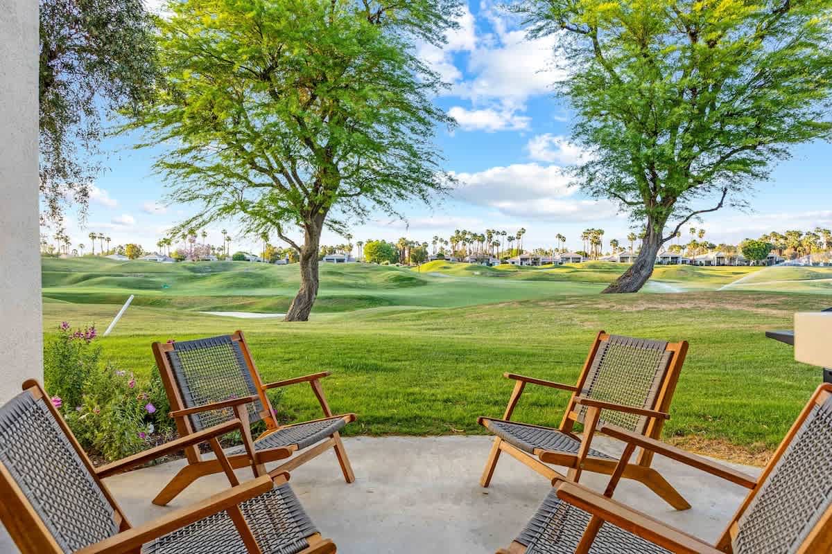 Front-row seats to the famous 15th hole