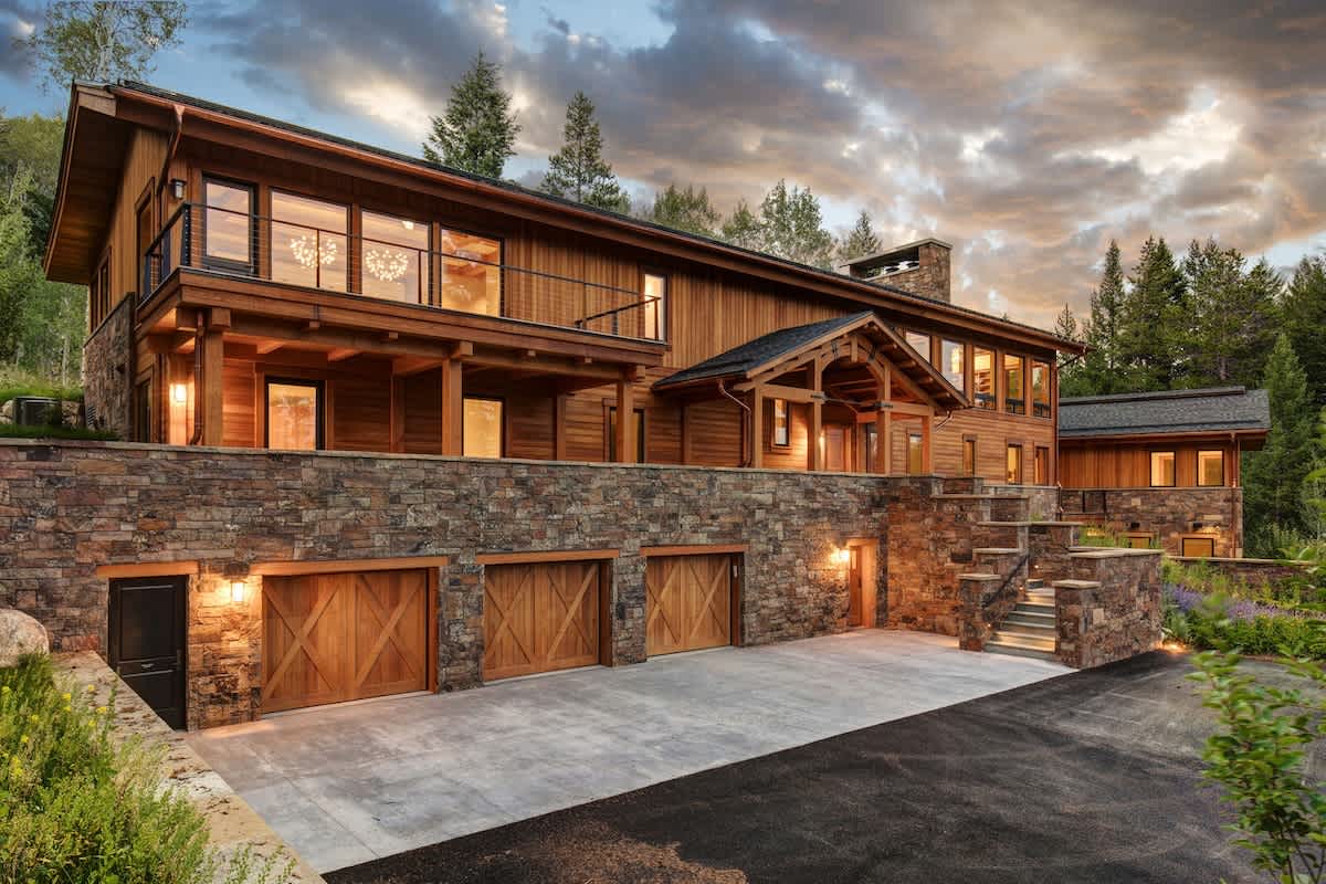 Abode at Heartwood Lodge, ski-in/out, 1 mile to National Park