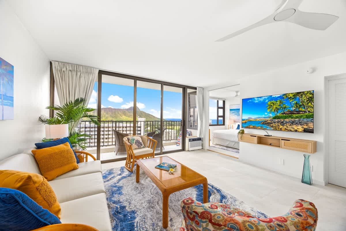 Beautifully renovated condo with beautiful Diamond Head and Ocean views from the living room