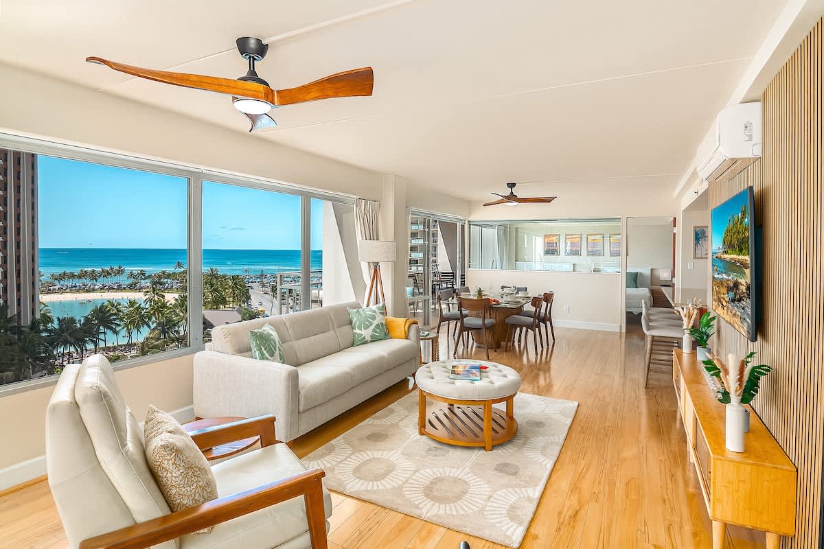 This unit has a 1000sq ft. living room area where you can watch your favorite shows and log in to your Netflix account on your big screen smart TV.