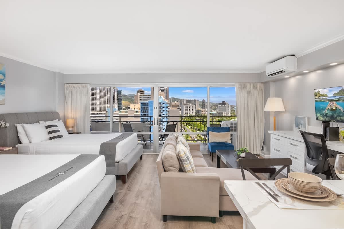 An overview of your beautiful studio condo with 2 queen-size beds.