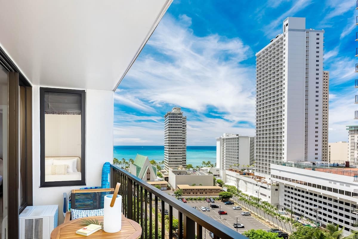 Blue sky, blue Ocean!! Relax on your private balcony and soak in the stunning views of the city and the sparkling ocean.