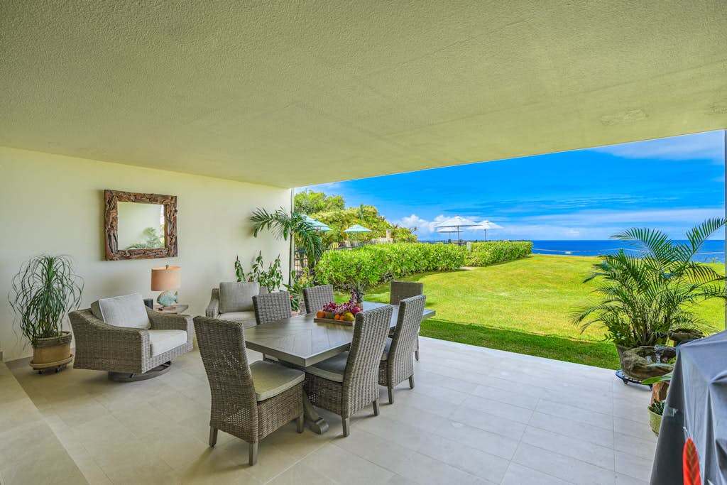 Dine outdoors while taking in breathtaking ocean scenery