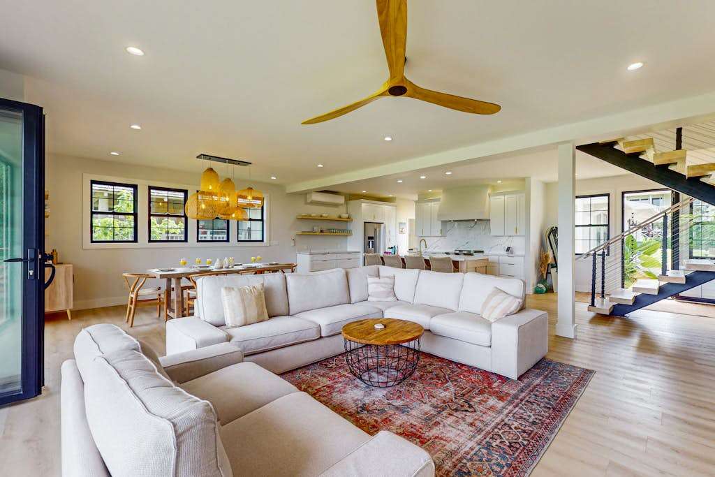 Spacious Great Room For Gathering