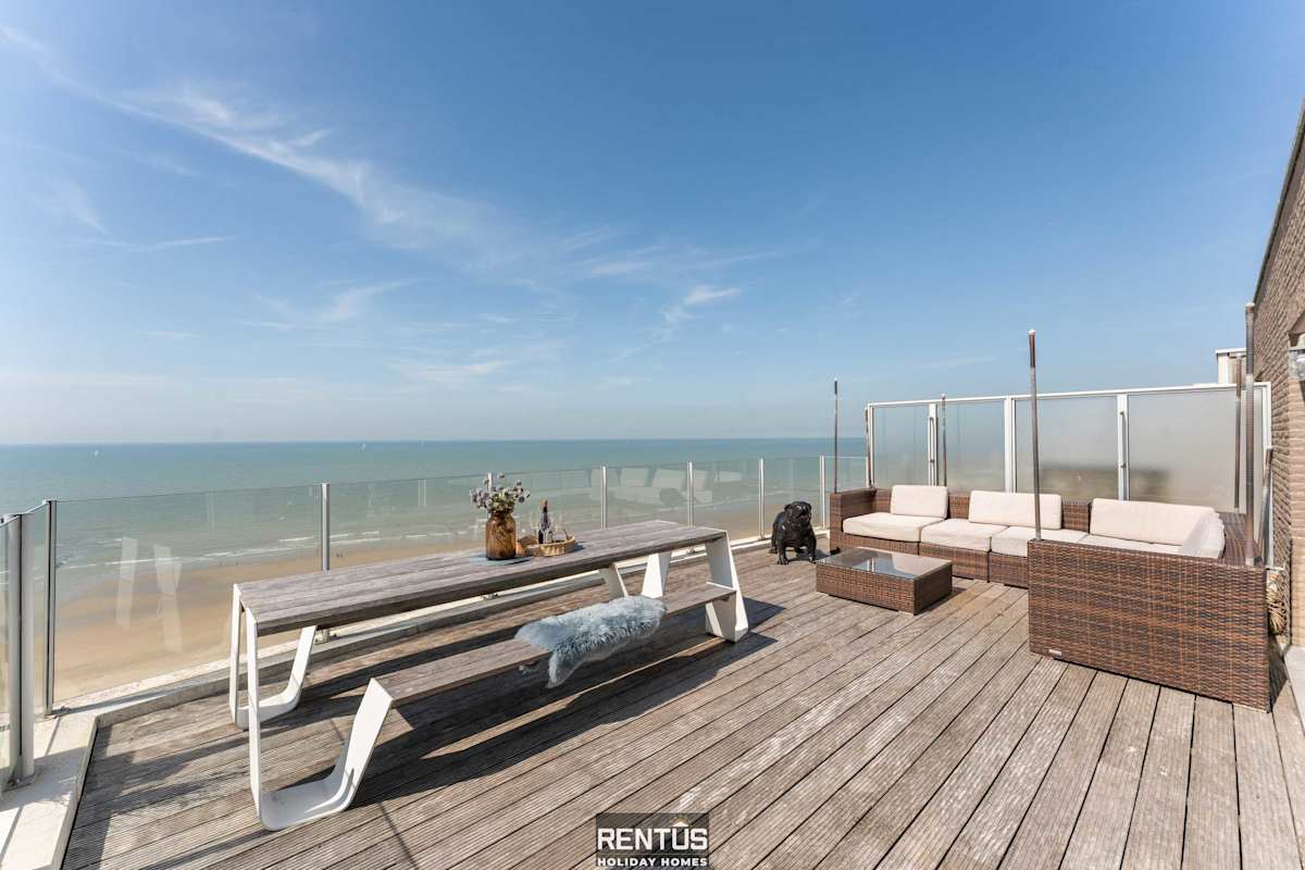 Penthouse Soleilla - with sea view in Westende