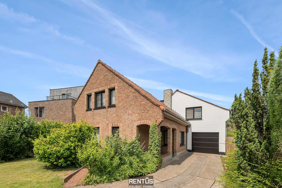 Coppietershof-home with garden in historic Bruges