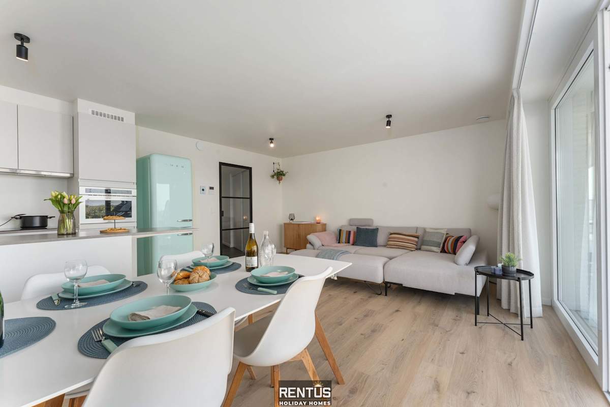 Zwem & Zen - spacious apartment with outdoor pool
