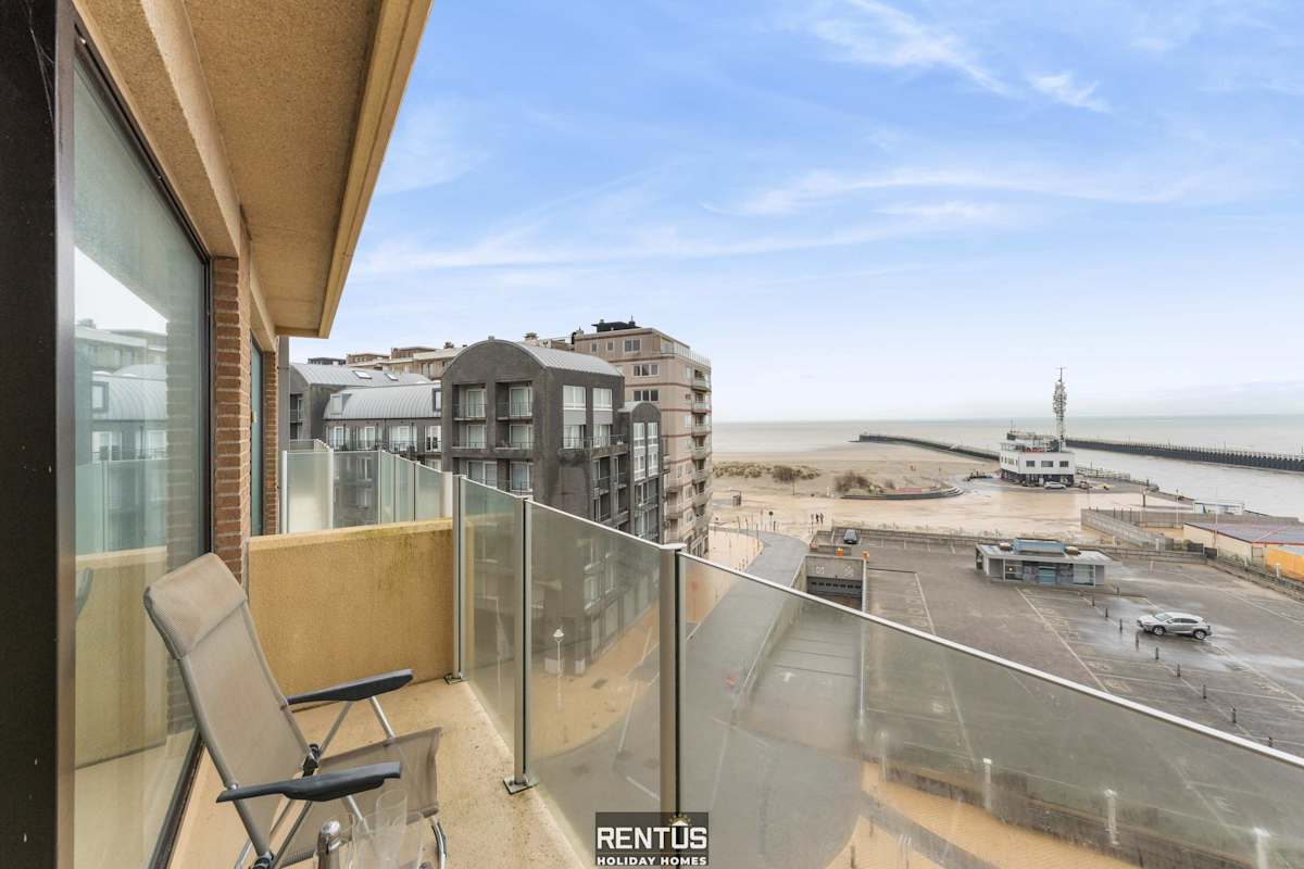 Optimist - apartment with sea view and garage