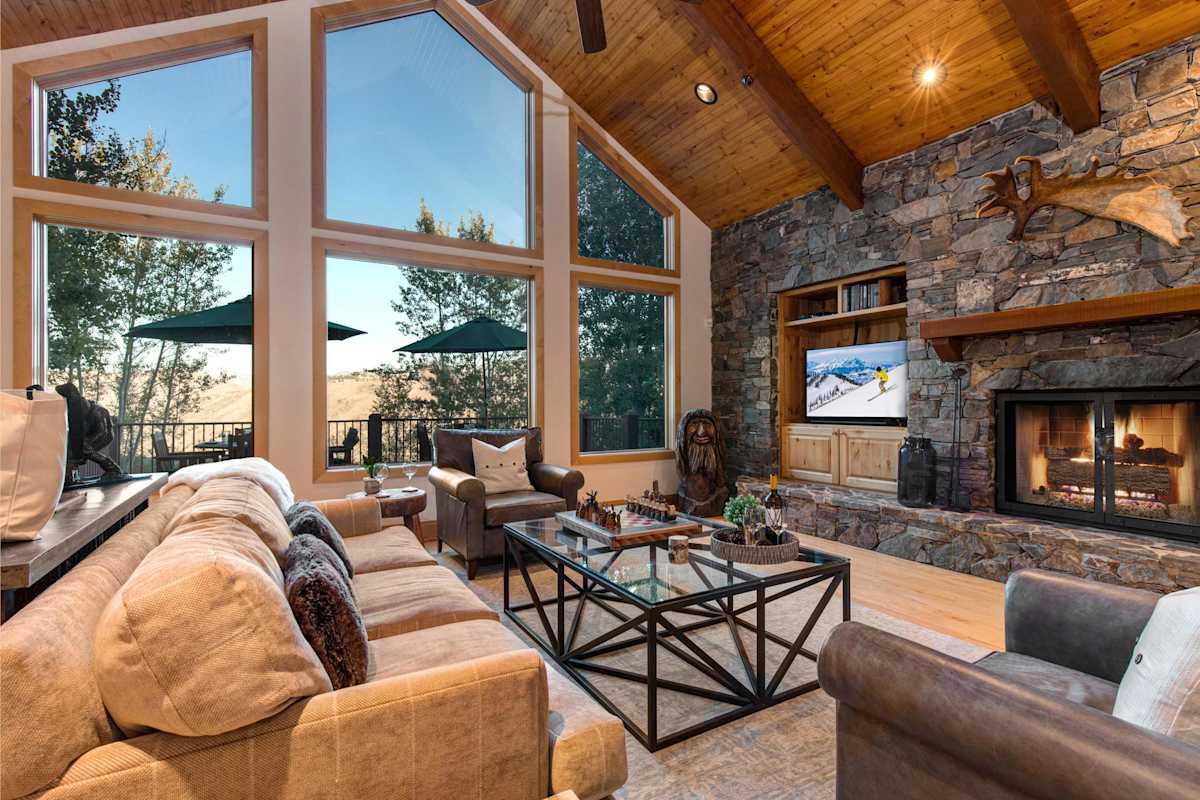 Abode at Sleeping Indian, Jackson Hole, 5 suites