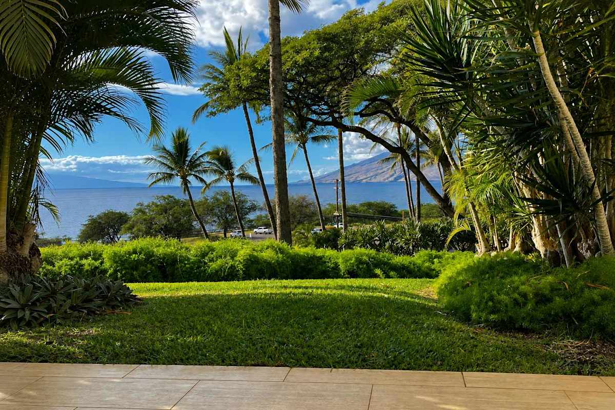Wonderful lanai with an amazing view