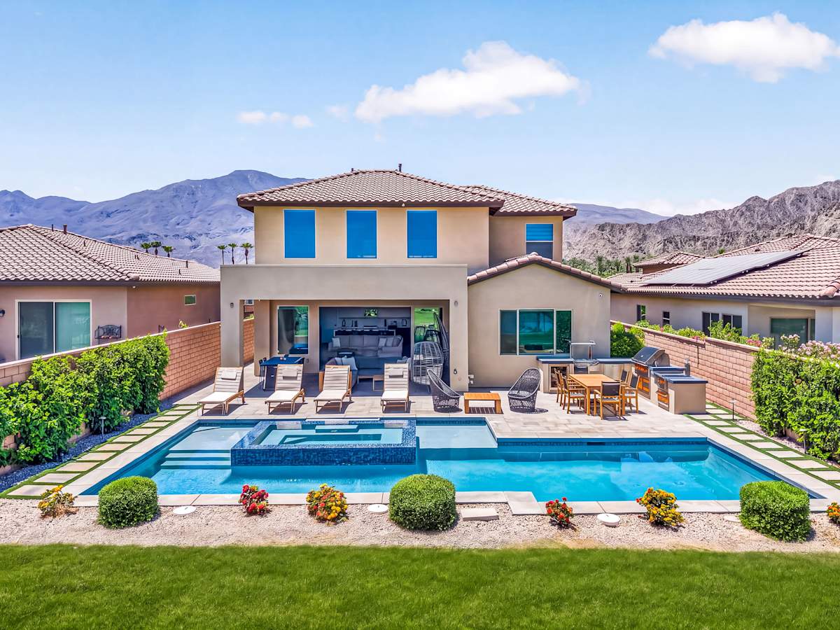 Desert Oasis Retreat | EV Charger, GolfCourseViews