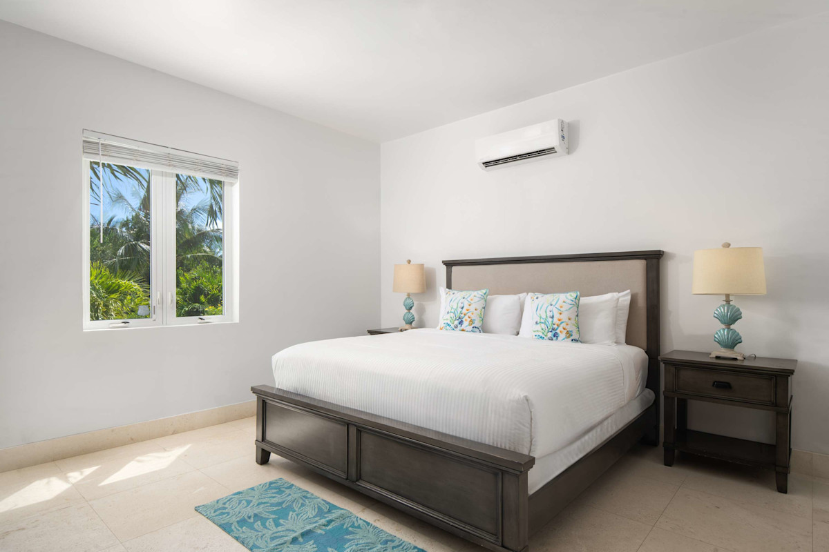 Sandpiper — Bedroom 2 - beach-level king bedroom