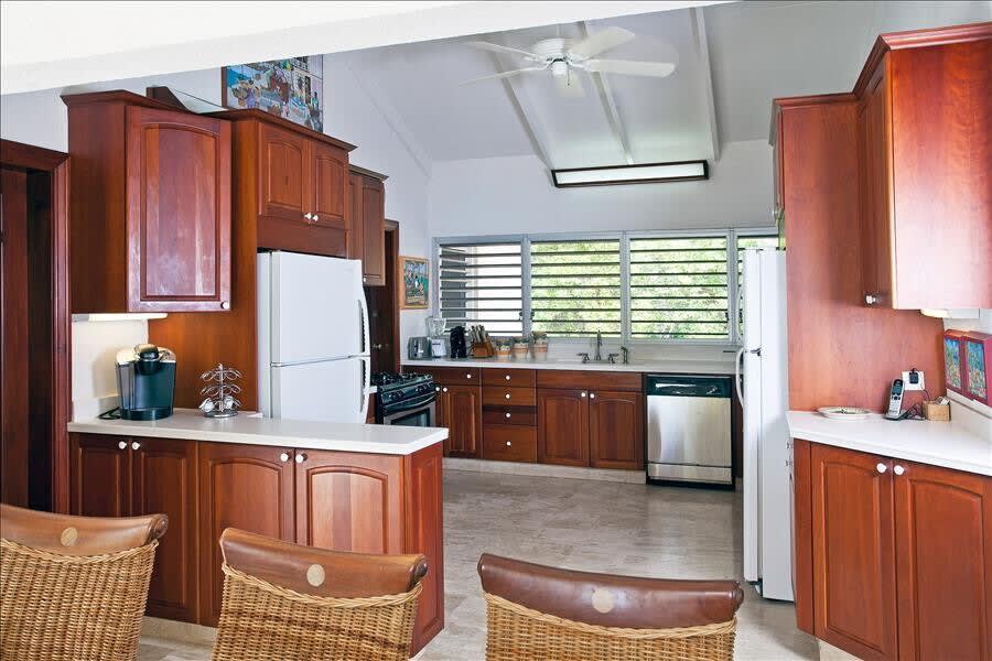 Baie Longue Beach House Kitchen