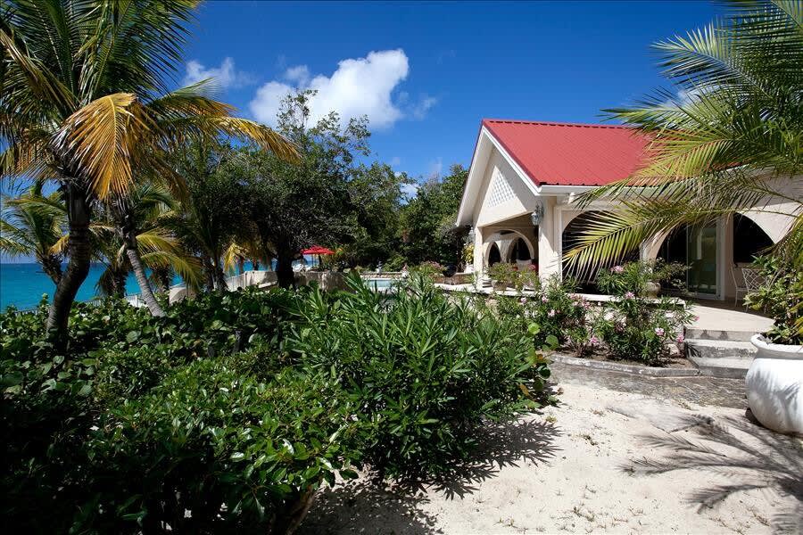 Baie Longue Beach House Garden