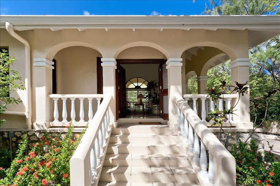 Baie Longue Beach property image