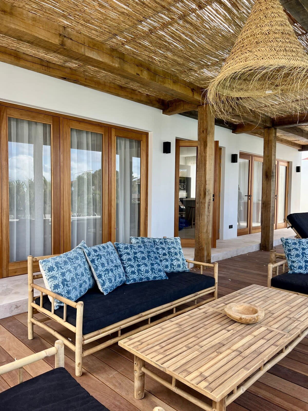 Lounge porche