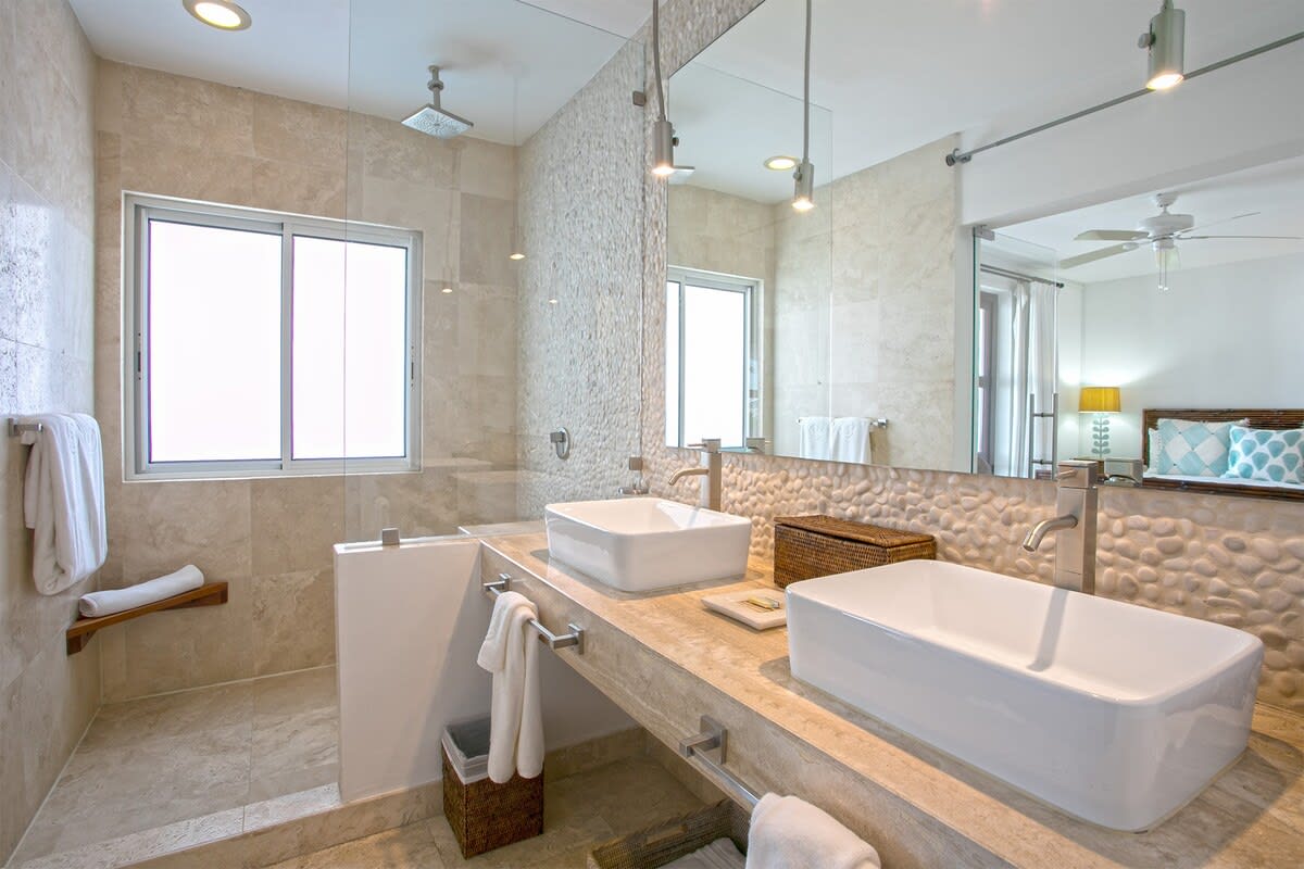 Blue Dove property image