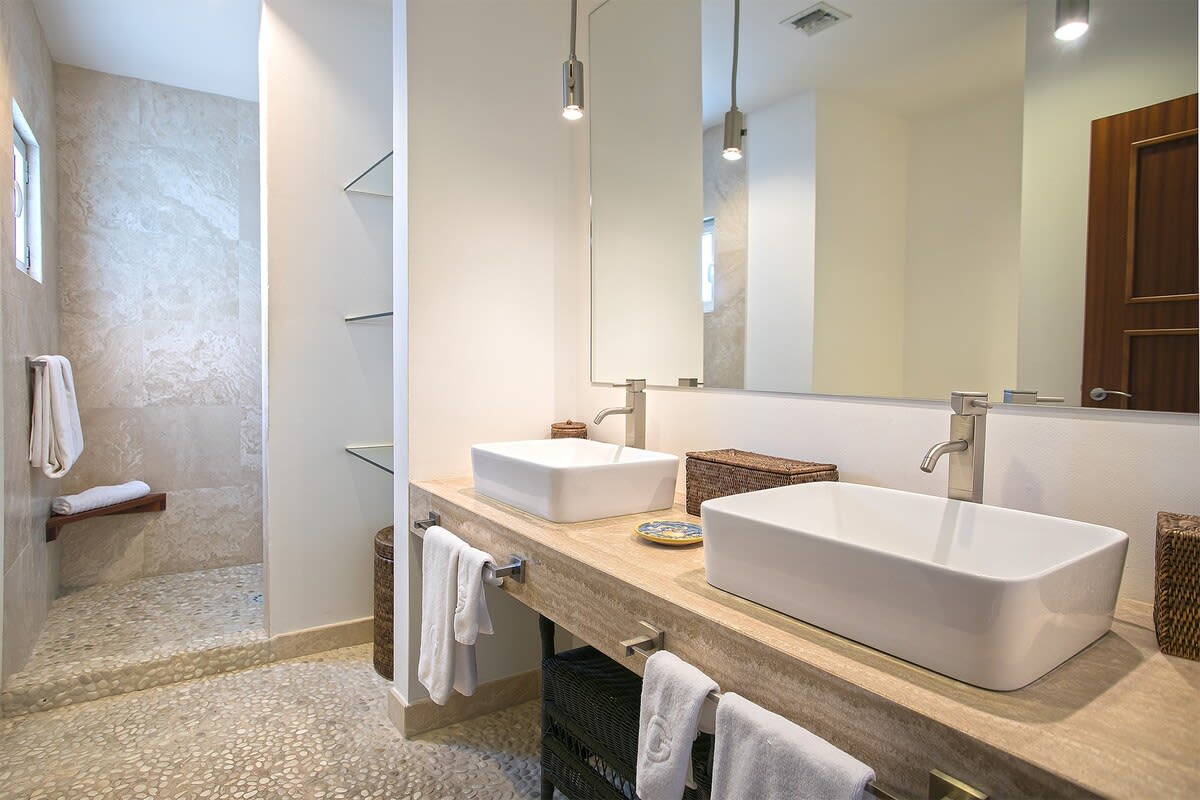 Blue Dove property image