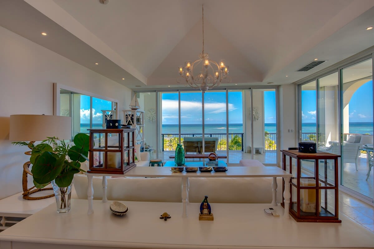 Luxus Oceanblue Pent property image