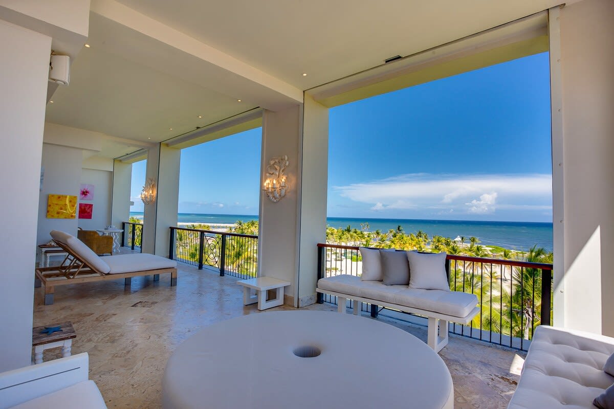 Luxus Oceanblue Pent property image