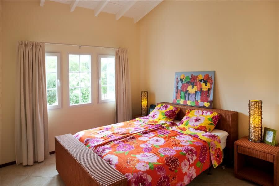 Masbango main bedroom