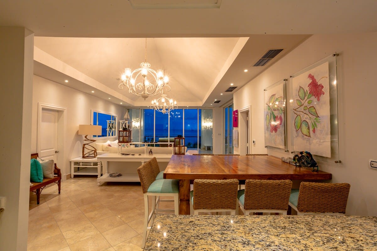 Luxus Oceanblue Pent property image
