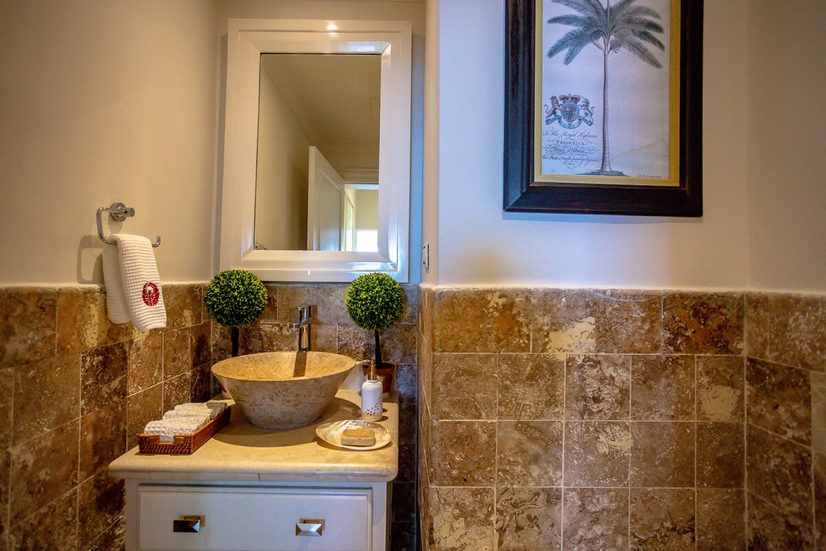 Guests bathroom