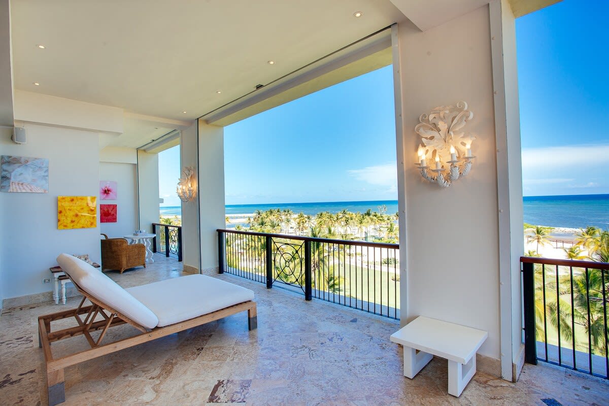 Luxus Oceanblue Pent property image