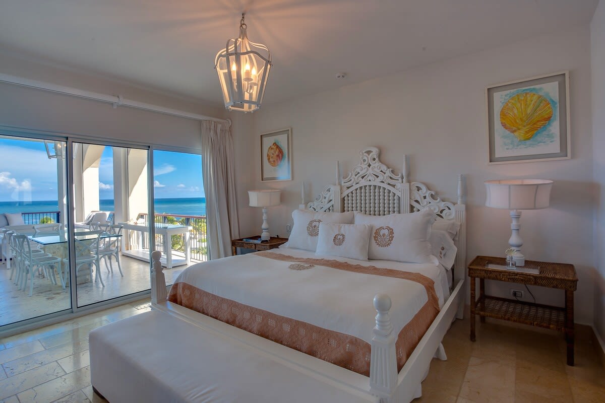 Luxus Oceanblue Pent property image